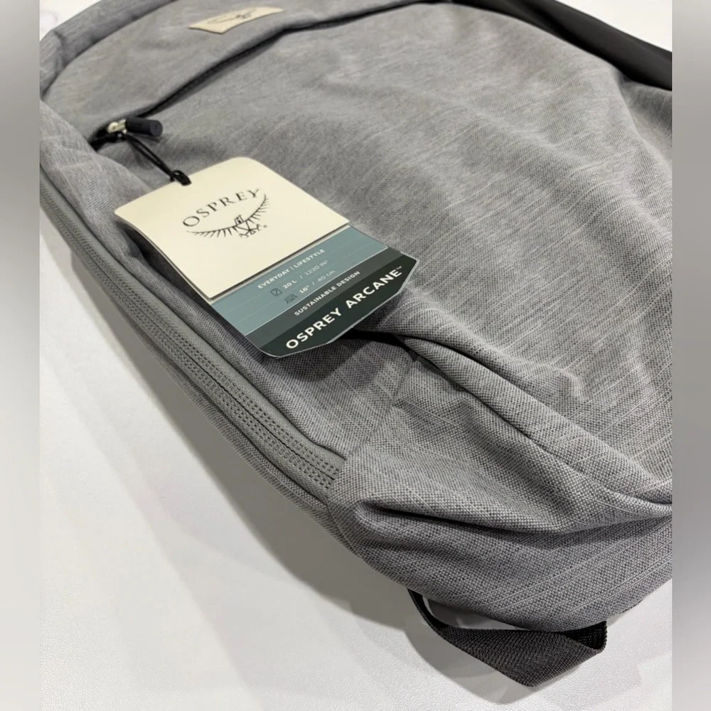Osprey Large Arcane 20 L Daypack Backpack NWT Grey Laptop Sleeve Carry-on Size